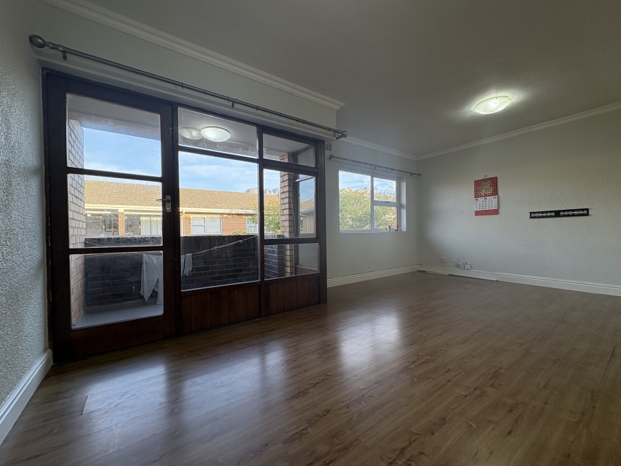 To Let 2 Bedroom Property for Rent in Kenilworth Western Cape